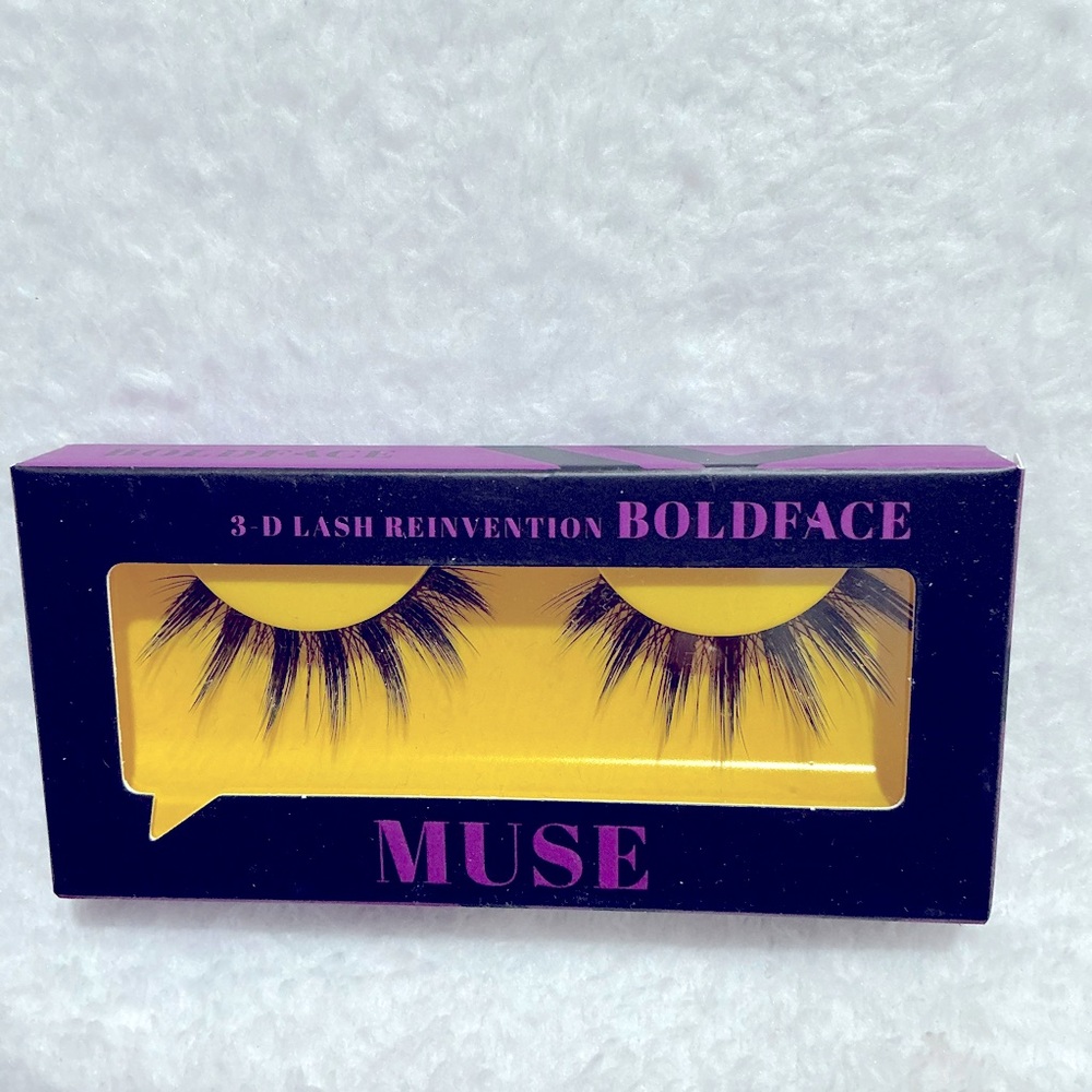 New False Lashes - Picture 5 of 6